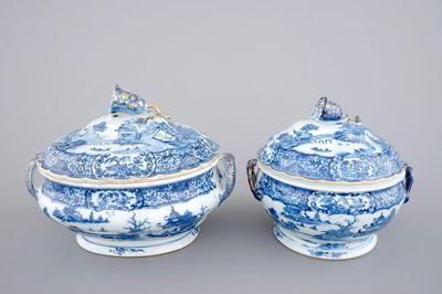 Deux terrines en bleu, blanc et dorure, porcelaine de Chine pour l'export, époque Qianliong, 18ème
