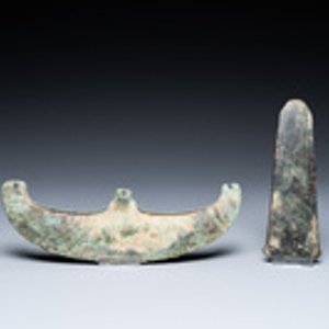 Deux têtes de haches en bronze, Luristan, Iran, 1er millénaire av. J.-C. — photo 2