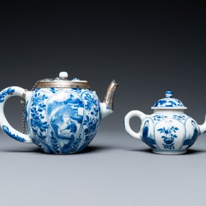 Deux théières couvertes en porcelaine de Chine en bleu et blanc, Kangxi — photo 4
