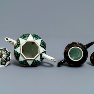 Deux theières couvertes en porcelaine de Chine famille noire, Yongzheng/Qianlong — photo 5