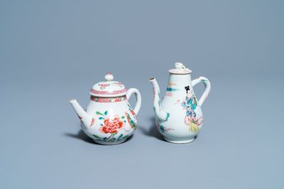 Deux théières couvertes en porcelaine de Chine famille rose, Yongzheng/Qianlong