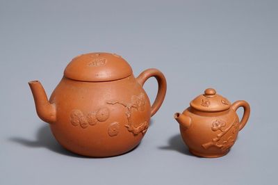 Deux théières en grès de Yixing, Kangxi