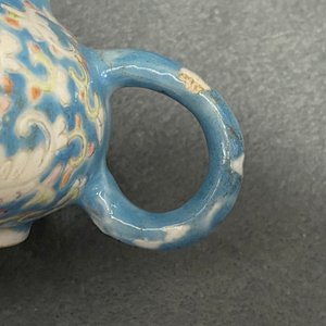 Deux théières en porcelaine de Chine famille rose pour le marché Straits ou Peranakan, 19ème — photo 13
