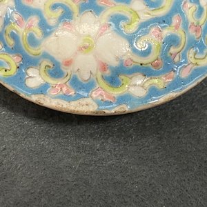 Deux théières en porcelaine de Chine famille rose pour le marché Straits ou Peranakan, 19ème — photo 9