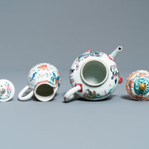 Deux théières et une verseuse couverte en porcelaine de Chine famille, Yongzheng/Qianlong — photo 6