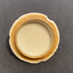 Deux trembleuses, une théière et une assiette en porcelaine de Chine famille verte, Kangxi — photo 34