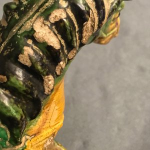 Deux tuiles faitières émaillées jaune et vert en forme de cavaliers, Ming — photo 26