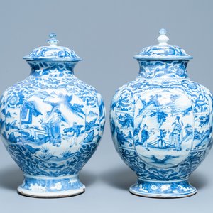 Deux vases couverts en porcelaine de Chine en bleu et blanc, Wanli — photo 1