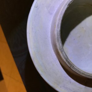 Deux vases couverts en porcelaine de Chine famille rose et bleu et blanc, 19/20ème — photo 13
