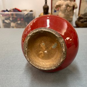 Deux vases de forme bouteille en porcelaine de Chine à émail flambé, 19ème — photo 11
