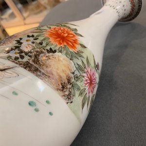 Deux vases en porcelaine de Chine coquille d'oeuf, marques en rougé, 20ème — photo 11