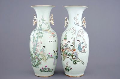 Deux vases en porcelaine de Chine famille rose, 19/20ème