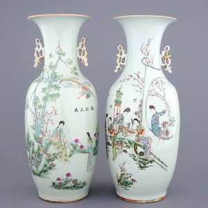 Deux vases en porcelaine de Chine famille rose, 19/20ème — photo 1