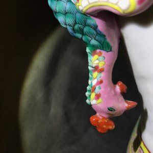Deux vases en porcelaine de Chine famille rose, 19ème — photo 8