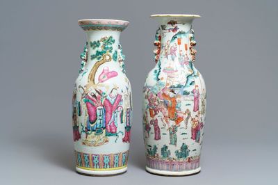 Deux vases en porcelaine de Chine famille rose, 19ème