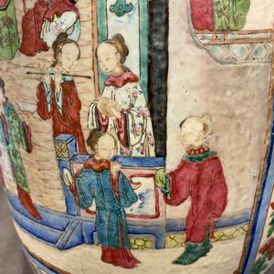 Deux vases en porcelaine de Chine famille rose, 19ème — photo 13