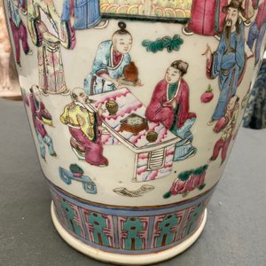 Deux vases en porcelaine de Chine famille rose, 19ème — photo 29