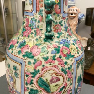 Deux vases en porcelaine de Chine famille rose, 19ème — photo 31