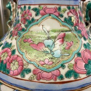 Deux vases en porcelaine de Chine famille rose, 19ème — photo 36
