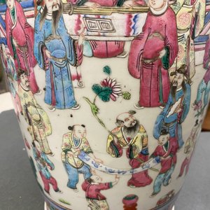 Deux vases en porcelaine de Chine famille rose, 19ème — photo 38