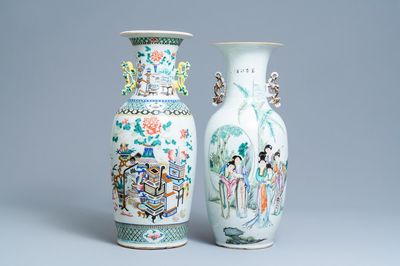 Deux vases en porcelaine de Chine famille rose, 19ème