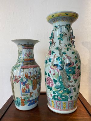Deux vases en porcelaine de Chine famille rose, 19ème — photo 3