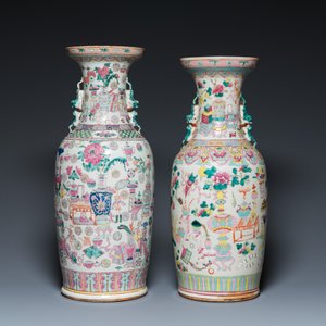 Deux vases en porcelaine de Chine famille rose à décor d'antiquités, 19ème — photo 3