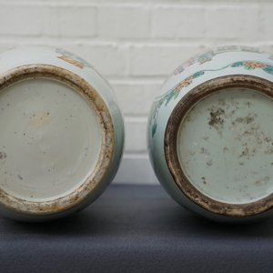 Deux vases en porcelaine de Chine famille rose aux double décors, 19/20ème — photo 10