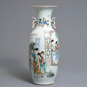 Deux vases en porcelaine de Chine famille rose aux doubles décors, 19/20ème — photo 2