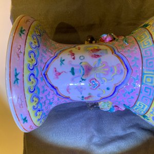 Deux vases en porcelaine de Chine famille rose pour le marché Straits ou Peranakan, 19ème — photo 15
