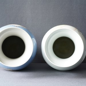Deux vases en porcelaine de Chine famille rose, République — photo 9