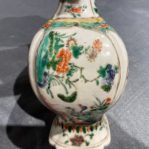 Deux vases en porcelaine de Chine famille verte à décor de qilins, Kangxi — photo 30
