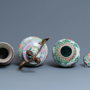 Deux vases en porcelaine de Chine famille verte et un en famille rose monté en lampe, 19ème — photo 5