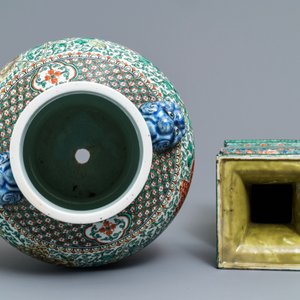 Deux vases en porcelaine de Chine famille verte et wucai, 19ème — photo 5