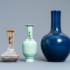 Deux vases en porcelaine de Chine monochrome et un à émail flambé, 19/20ème — photo 5