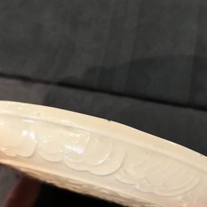 Deux vases en porcelaine de Chine monochrome et une boîte en blanc de Chine de Dehua, 18/19ème — photo 17