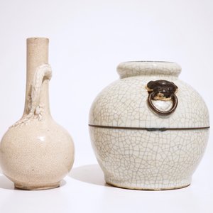 Deux vases monochromes de type craquelé, Chine, 19ème — photo 3