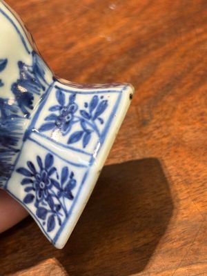 Deux verseuses couvertes en porcelaine de Chine en bleu et blanc, Kangxi — photo 20