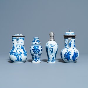 Deux verseuses couvertes et deux vases en porcelaine de Chine en bleu et blanc, Kangxi — photo 5