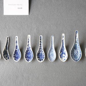 Dix cuillères en porcelaine de Chine en bleu et blanc pour le marché Straits ou Peranakan, 19/20ème — photo 12