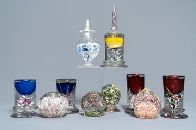 Dix presse-papiers en verre, France, 18/20ème