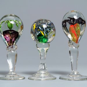 Dix presse-papiers et bougeoirs en verre, France, 18/19ème — photo 3