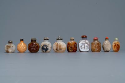 Dix tabatières en agate sculptée, Chine, 19/20ème