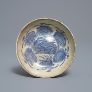 Dix tasses, un bol et un bol sur piedouche en porcelaine de Chine en bleu et blanc, épaves Hatcher et Vung Tao, époque Transition et Kangxi — photo 2