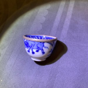 Dix vases miniatures en porcelaine de Chine bleu et blanc aux montures en argent, Kangxi — photo 7
