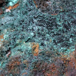 Doos met diverse mineralen en halfedelstenen — foto 1