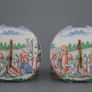 Dos de brosse en faïence de Delft, bleu et blanc, décor gens dansant, env. 1700 — photo 2