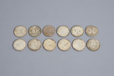 Douze pièces de monnaie en argent, Chine, 20ème