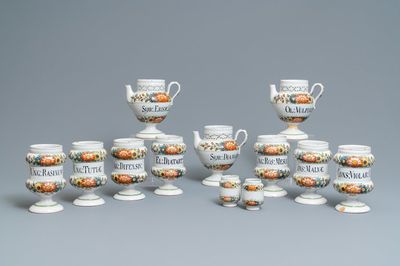 Douze pots de pharmacie en faïence polychrome, Antonibon, Nove di Bassano, Italie, 2ème moitié du 18ème