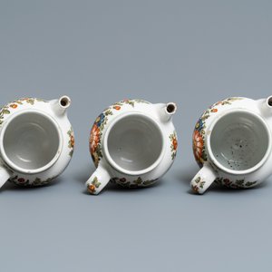 Douze pots de pharmacie en faïence polychrome, Antonibon, Nove di Bassano, Italie, 2ème moitié du 18ème — photo 12